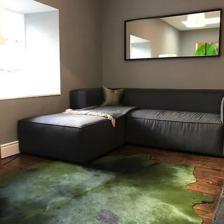 Boutique Town Centre *