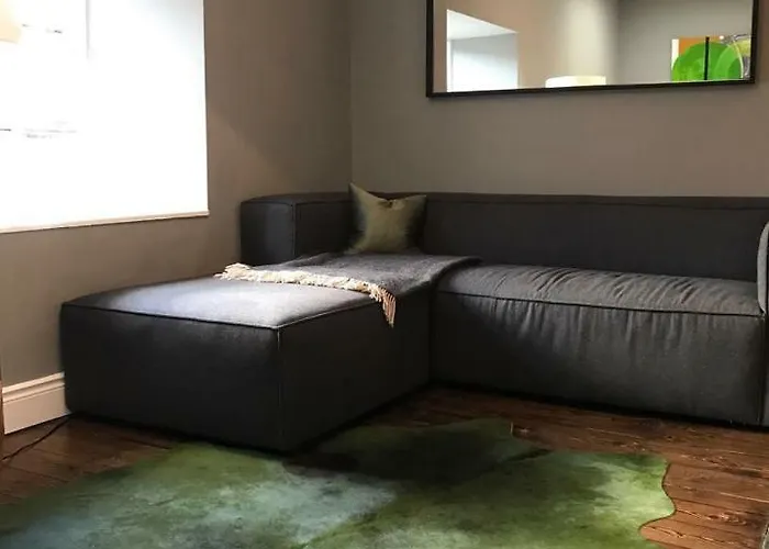 Boutique Town Centre *