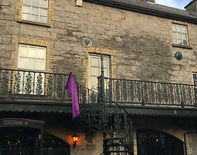 Boutique Town Centre *